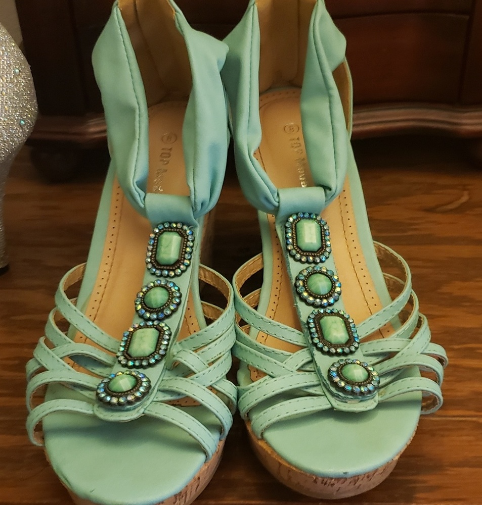 Heel wedges